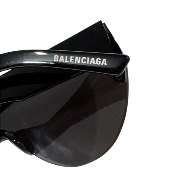 Balenciaga Cat Eye Shield Sunglasses 99mm -
BB0004S main image 11